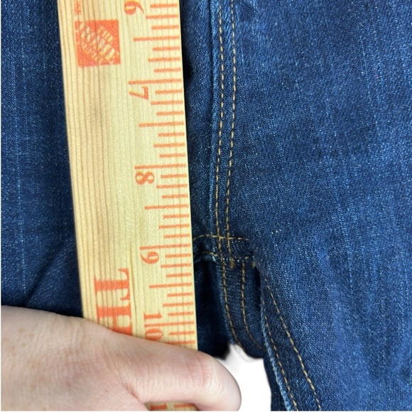 EUC GAP 1969 Women's Dark Indigo Real Straight Leg Jeans 30R - Picture 5 of 13